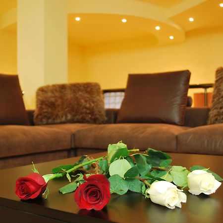 Hotel Diamond Τυφλίδα Εξωτερικό φωτογραφία