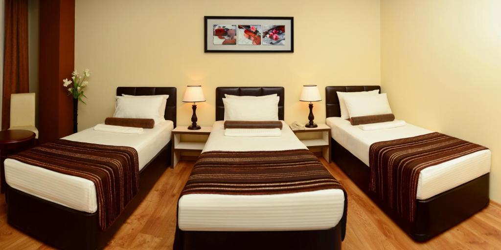 Hotel Diamond Τυφλίδα Εξωτερικό φωτογραφία