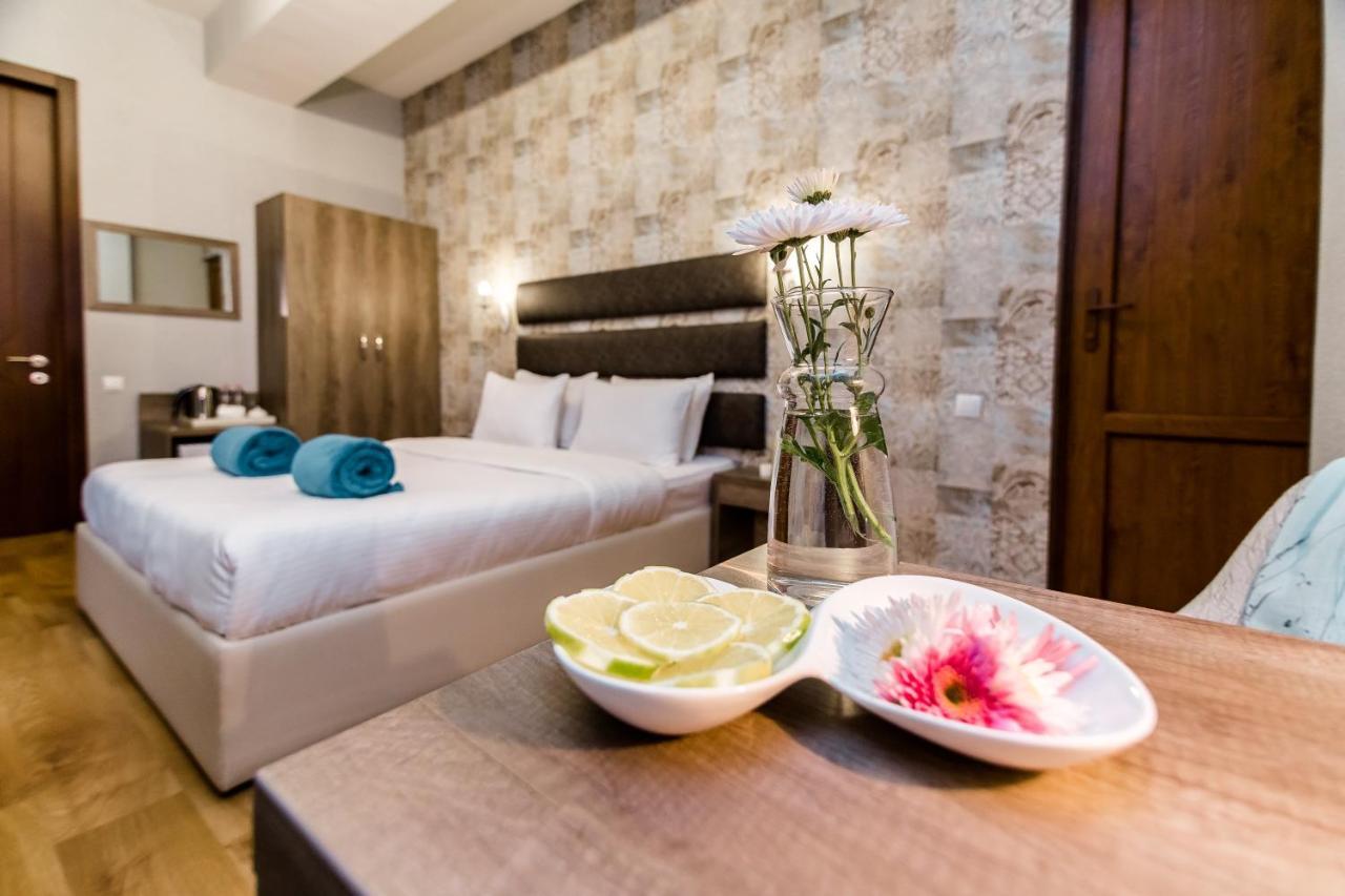 Hotel Diamond Τυφλίδα Εξωτερικό φωτογραφία