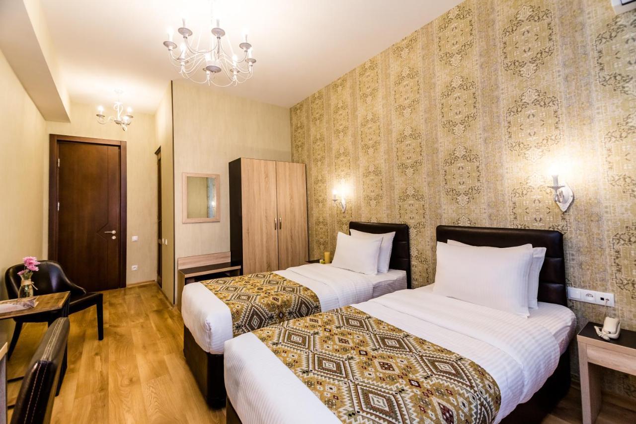 Hotel Diamond Τυφλίδα Εξωτερικό φωτογραφία