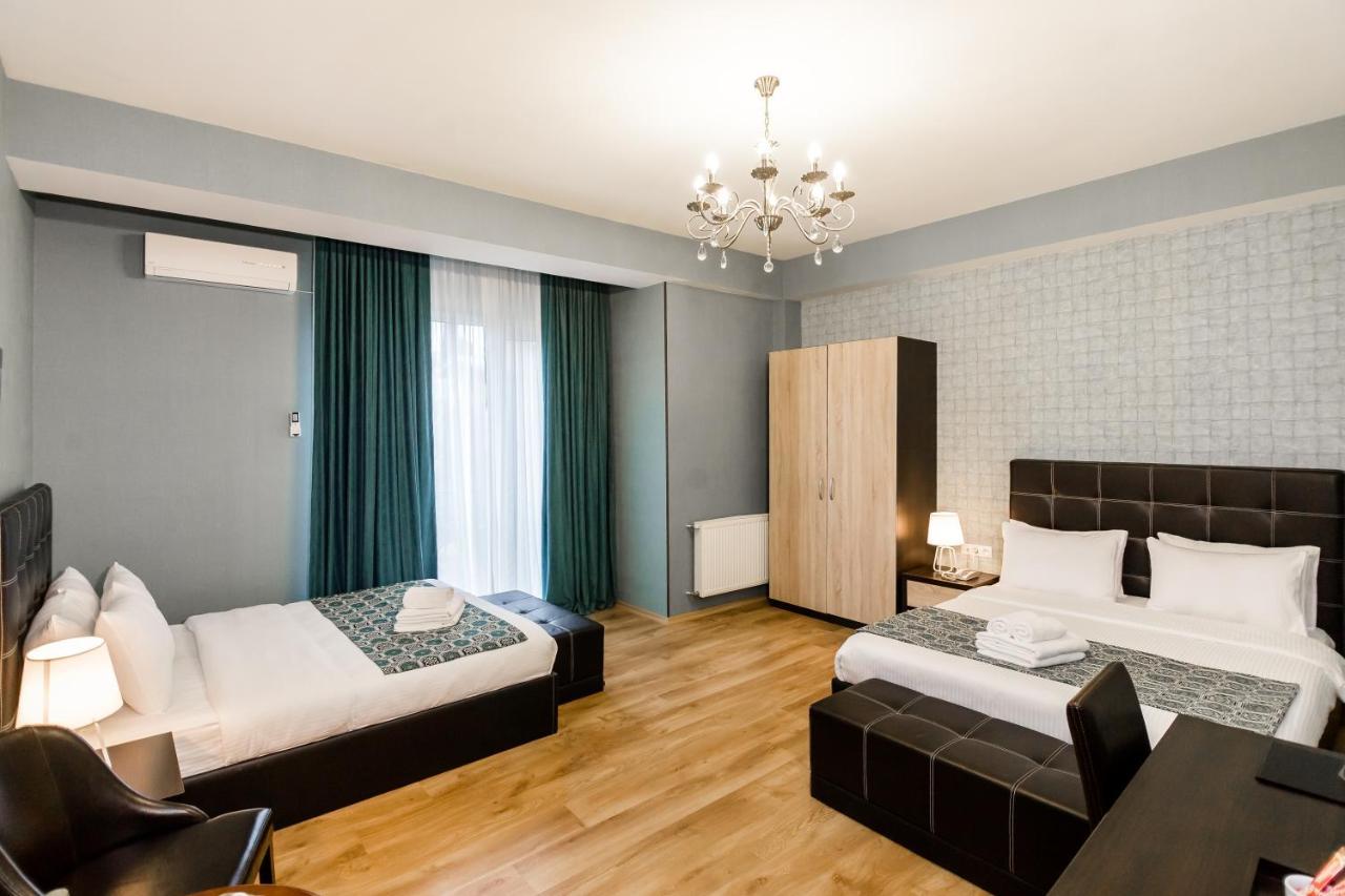 Hotel Diamond Τυφλίδα Εξωτερικό φωτογραφία
